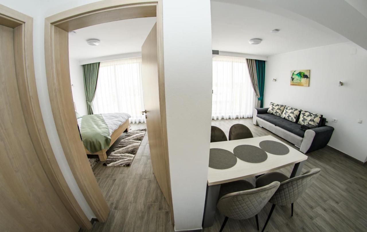 apart bun Oradea Bagian luar foto